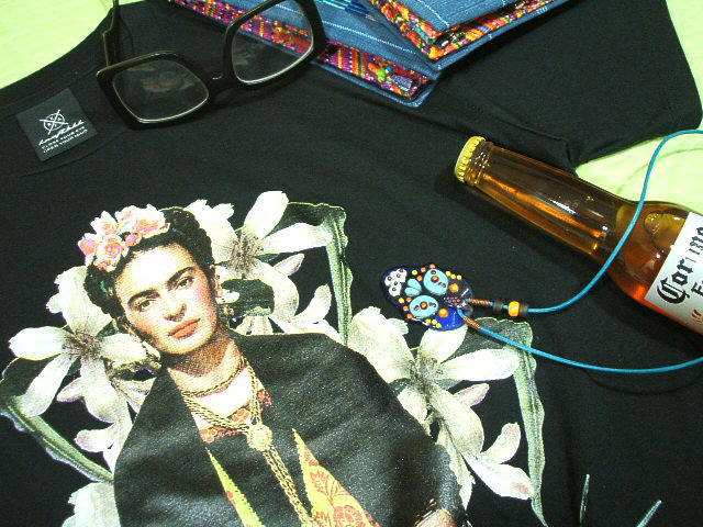 t[_TVc@t[_EJ[TVc@Frida Kahlo T-shirt