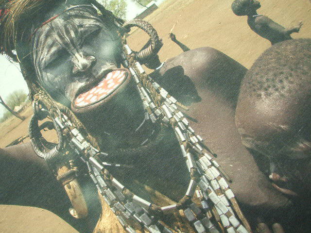 アフリカ部族Ｔシャツ　アフリカンエスニックＴシャツ　Ｔシャツ　アフリカ少数民族Ｔシャツ　クレージージャーニー