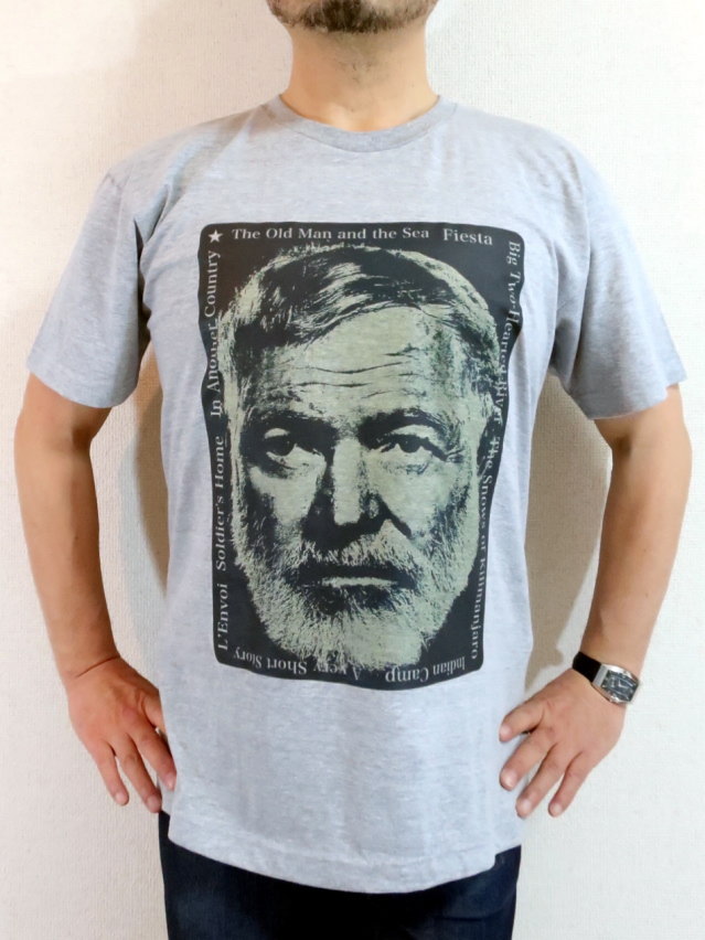 Hemingway　へミングウェイのＴシャツ　小説家　文豪Ｔシャツ　キューバＴシャツ　CUBA